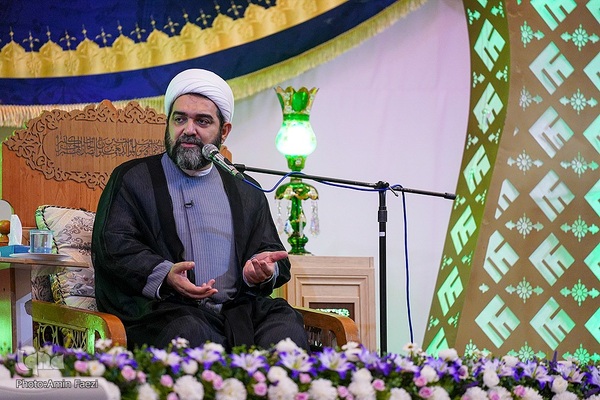حرم مطهر شاهچراغ(ع) غرق شادی میلاد پیامبر مهربانی‌ها‎