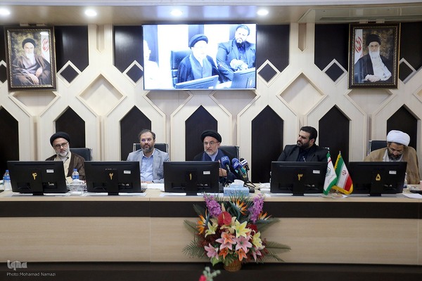 نشست بررسی نحوه مشارکت و هم‌افزایی در سند توسعه وقف قرآنی