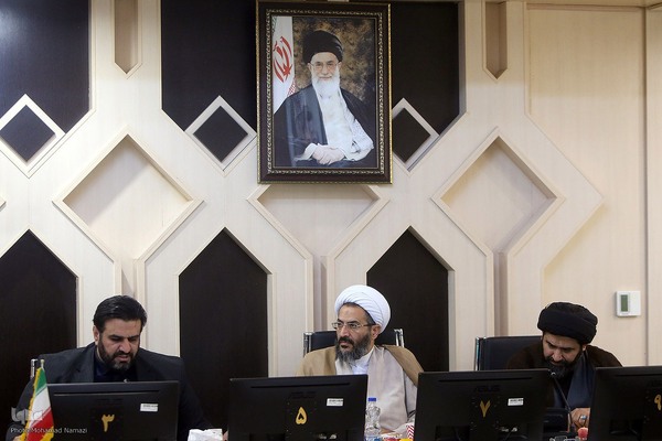 نشست بررسی نحوه مشارکت و هم‌افزایی در سند توسعه وقف قرآنی