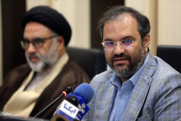 نشست بررسی نحوه مشارکت و هم‌افزایی در سند توسعه وقف قرآنی