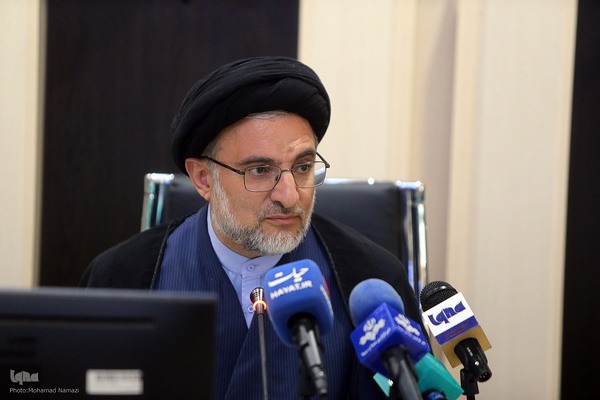 نشست بررسی نحوه مشارکت و هم‌افزایی در سند توسعه وقف قرآنی