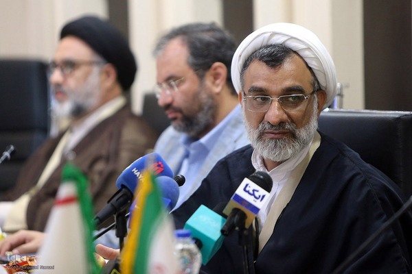 نشست بررسی نحوه مشارکت و هم‌افزایی در سند توسعه وقف قرآنی