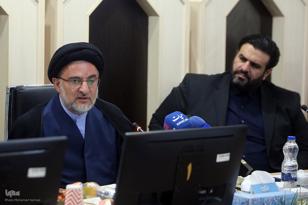 نشست بررسی نحوه مشارکت و هم‌افزایی در سند توسعه وقف قرآنی