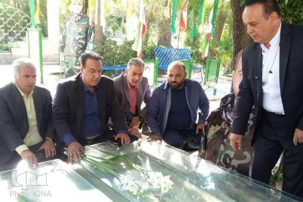 همایش وقف و رسانه در امامزاده طاهر(ع) کرج