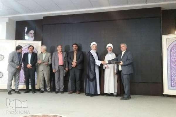 همایش وقف و رسانه در امامزاده طاهر(ع) کرج