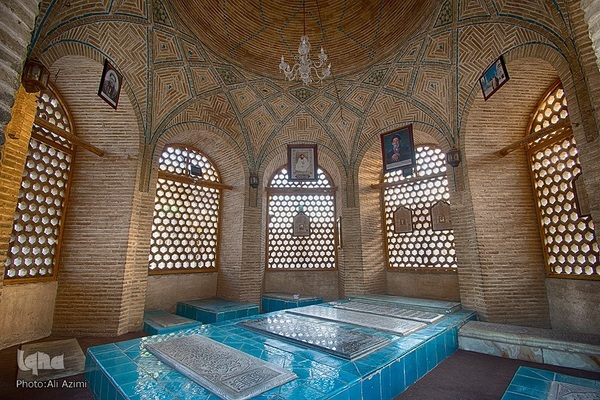 نمای داخلی تکیه کازرونی