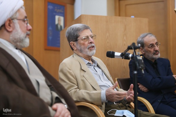 پوستر یازدهمین کنگره بین‌المللی قرآن و عترت و سلامت رونمایی شد