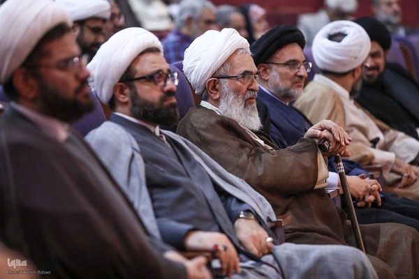 همایش یاوران وقف