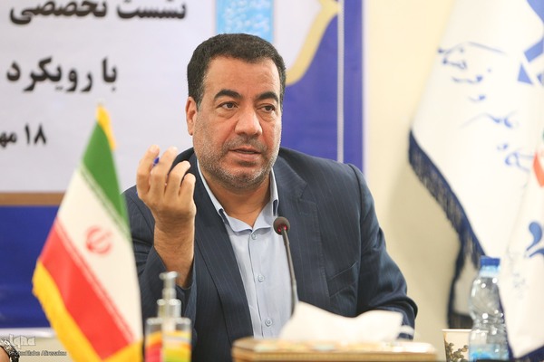 دکتر منوچهر جهانیان