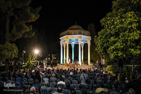 حضور رئیس‌جمهور در حافظیه