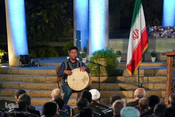 حضور رئیس‌جمهور در حافظیه