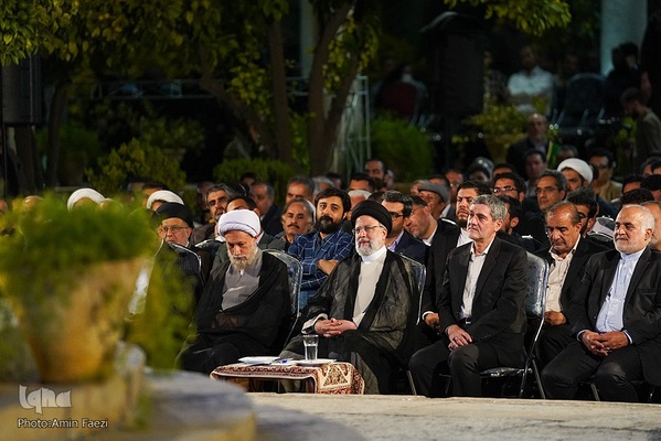 حضور رئیس‌جمهور در حافظیه