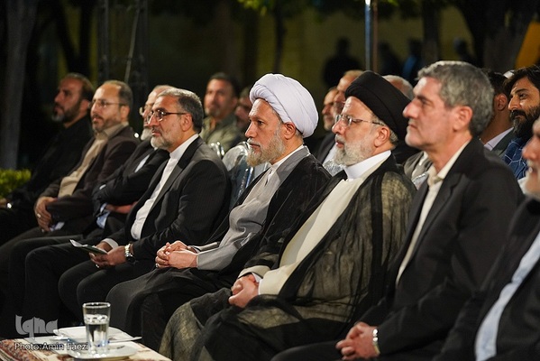 حضور رئیس‌جمهور در حافظیه