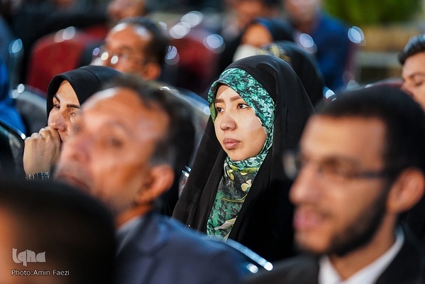 حضور رئیس‌جمهور در حافظیه