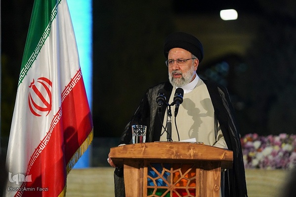 حضور رئیس‌جمهور در حافظیه