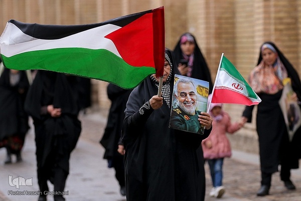 راهپیمایی مردم ایران به شکرانه حماسه‌ مقاومت