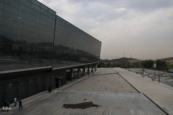 نشست معرفی فعالیت‌های باغ کتاب تهران