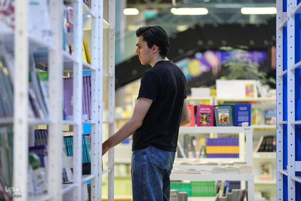 نشست معرفی فعالیت‌های باغ کتاب تهران