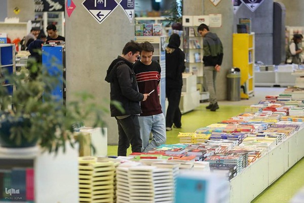 نشست معرفی فعالیت‌های باغ کتاب تهران