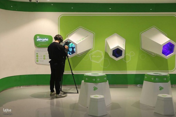 نشست معرفی فعالیت‌های باغ کتاب تهران