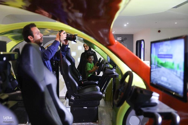 نشست معرفی فعالیت‌های باغ کتاب تهران