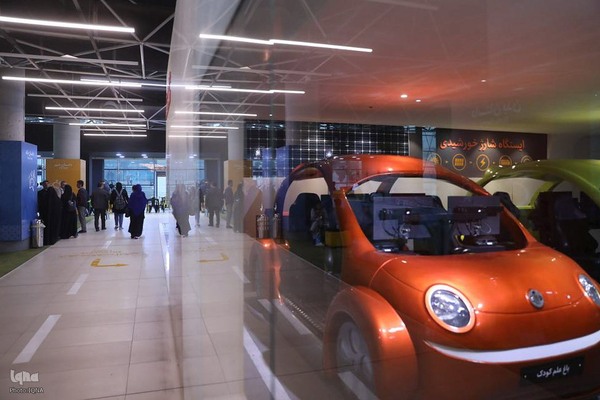 نشست معرفی فعالیت‌های باغ کتاب تهران