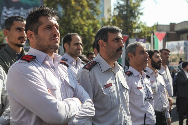 تجمع امدادگران و کادر درمان در میدان فلسطین