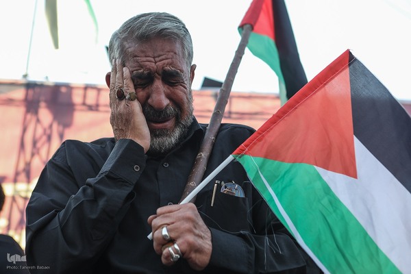 اجتماع عظیم مردم تهران در واکنش به جنایت رژیم صهیونیستی در غزه در میدان انقلاب