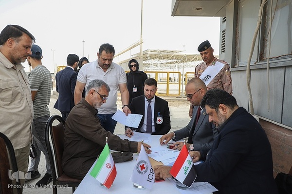 بازگشت پیکر‌های ۲۲ شهید دفاع مقدس به وطن