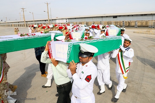 بازگشت پیکر‌های ۲۲ شهید دفاع مقدس به وطن