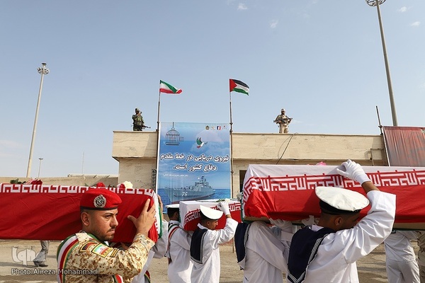 بازگشت پیکر‌های ۲۲ شهید دفاع مقدس به وطن