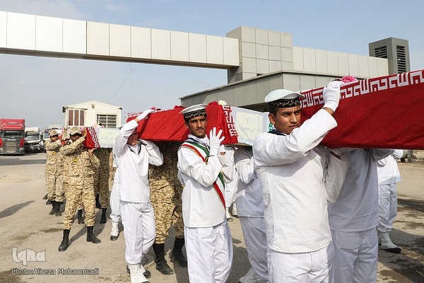 بازگشت پیکر‌های ۲۲ شهید دفاع مقدس به وطن