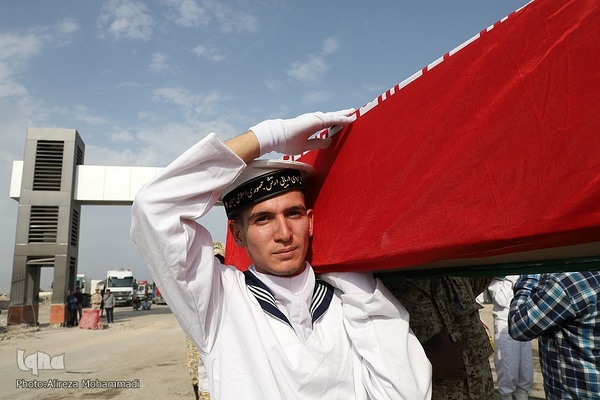 بازگشت پیکر‌های ۲۲ شهید دفاع مقدس به وطن