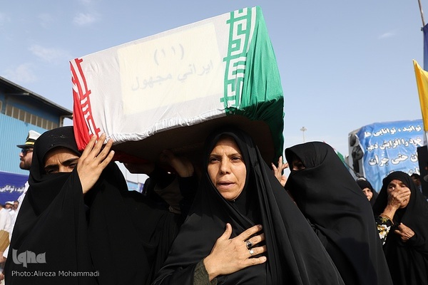 بازگشت پیکر‌های ۲۲ شهید دفاع مقدس به وطن