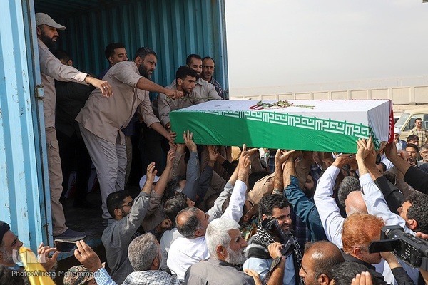 بازگشت پیکر‌های ۲۲ شهید دفاع مقدس به وطن