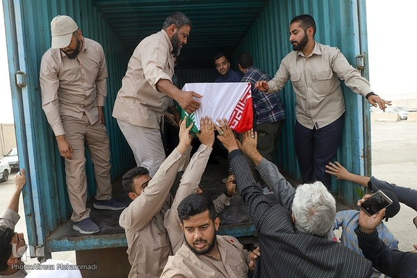 بازگشت پیکر‌های ۲۲ شهید دفاع مقدس به وطن