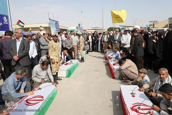 بازگشت پیکر‌های ۲۲ شهید دفاع مقدس به وطن