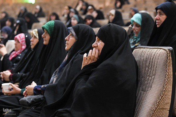 کرسی تلاوت بانوان در آستان عبدالعظیم(ع)