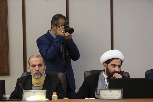 نشست کمیسیون تبلیغ و ترویج قرآن کریم