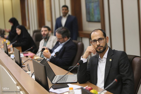 نشست کمیسیون تبلیغ و ترویج قرآن کریم