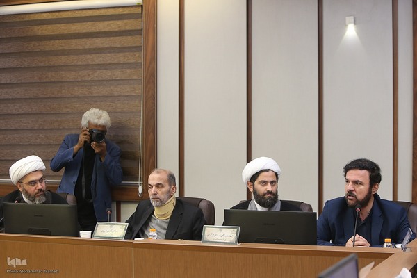 نشست کمیسیون تبلیغ و ترویج قرآن کریم