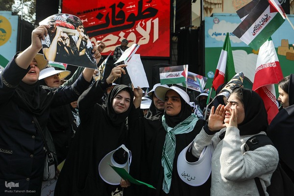 تجمع دانش‌آموزان تهرانی در حمایت از مردم مظلوم فلسطین