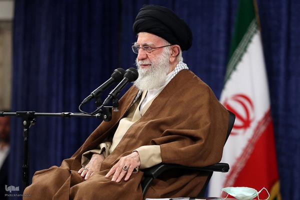 دیدار اعضای کنگره بزرگداشت شهدای استان لرستان با رهبر انقلاب