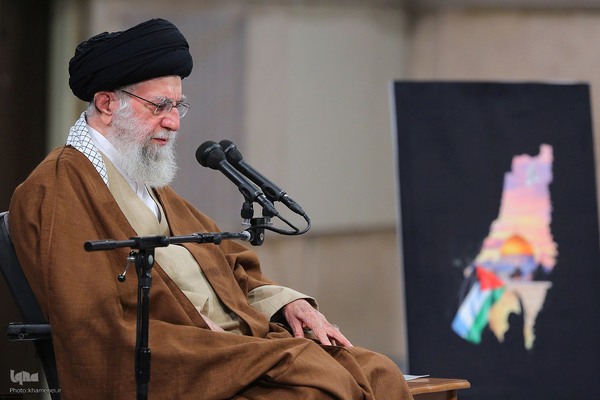 دیدار اعضای کنگره بزرگداشت شهدای استان لرستان با رهبر انقلاب