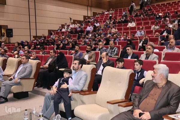 محفل قرآن دوستی در برابر قرآن سوزی دشمنان اسلام 