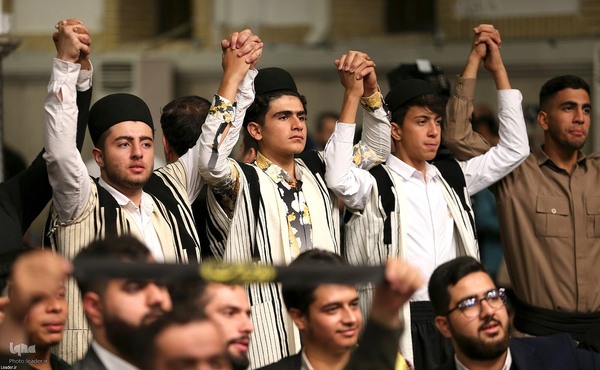 دیدار دانش‌آموزان و دانشجویان