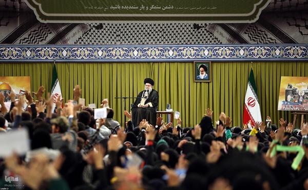 دیدار دانش‌آموزان و دانشجویان