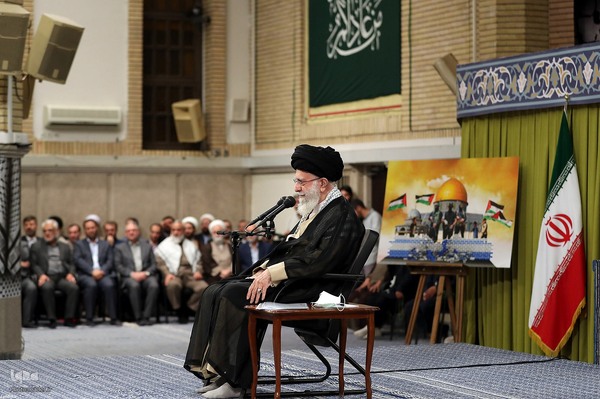 دیدار دانش‌آموزان و دانشجویان