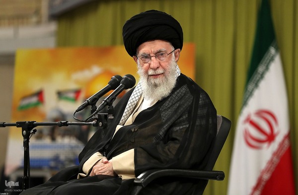 دیدار دانش‌آموزان و دانشجویان