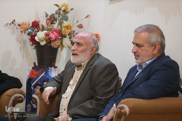 دیدار جامعه قرآنی با خانواده شهیدان ابراهیم